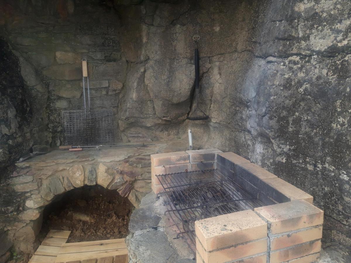 Lou-Pelou Villa Gravieres ภายนอก รูปภาพ