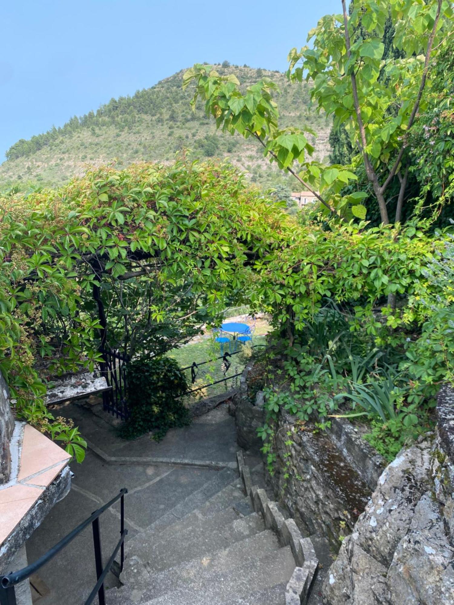 Lou-Pelou Villa Gravieres ภายนอก รูปภาพ